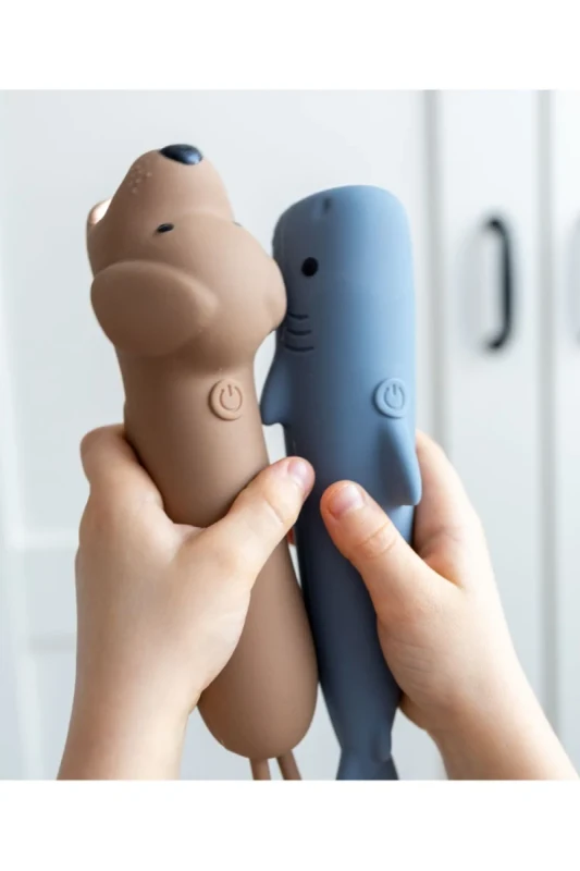 Latarka Pies BUDDY 3+ Rabbit & Friends – silikonowa latarka dziecięca USB-C