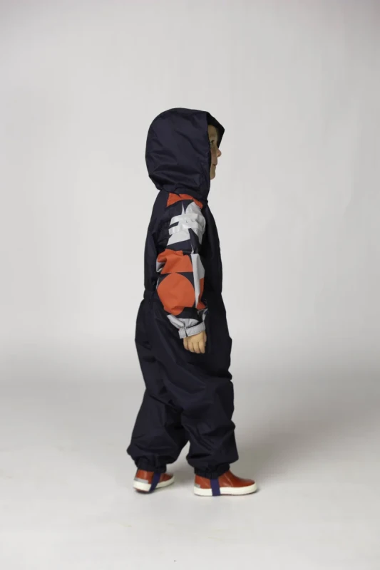 DD_AW25_Rainsuit_Buck_Studio (8).webp