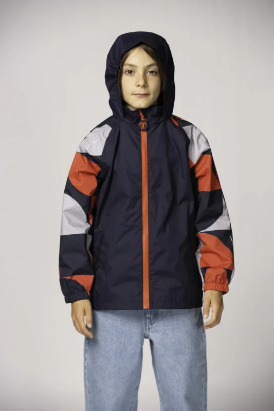 DD_AW25_Rainjacket_Buck_Studio (17).webp