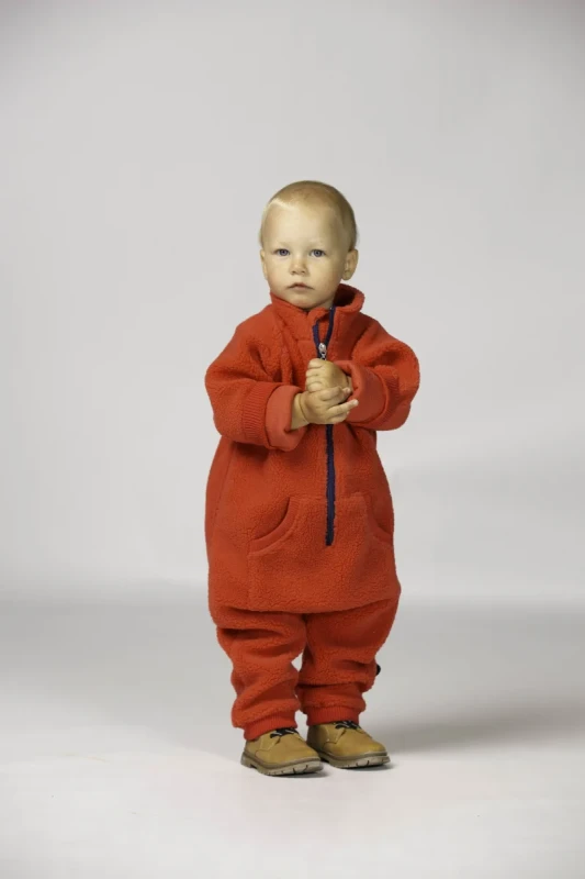 DD_AW25_Sherpa fleece Onesie_Red_Studio (4).webp