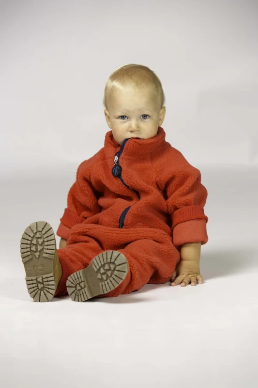 DD_AW25_Sherpa fleece Onesie_Red_Studio (6).webp