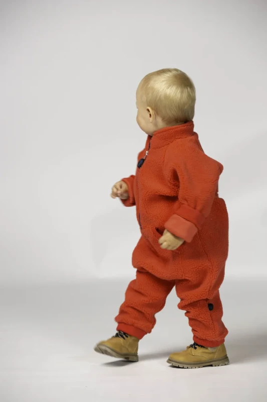 DD_AW25_Sherpa fleece Onesie_Red_Studio (7).webp