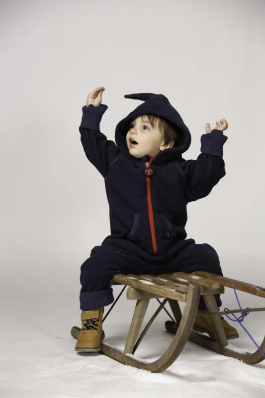 DD_AW25_Fleece Onesie_dark blue_Studio (3).webp