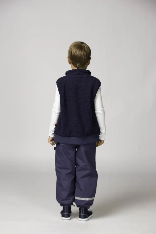DD_AW25_Fleece Bodywarmer_dark blue_Studio (2).webp