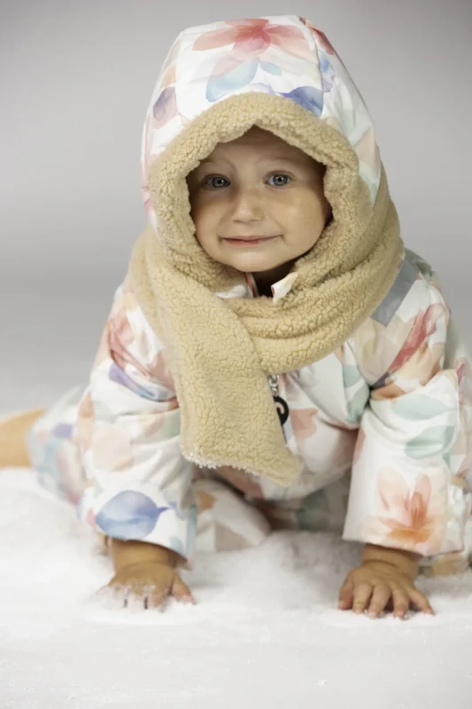 Kombinezon BLISS Baby Ducksday – detal zamka i kaptura