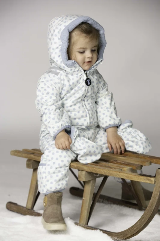 DD_AW25_Baby Snowsuit_Jackie_Studio (7).webp