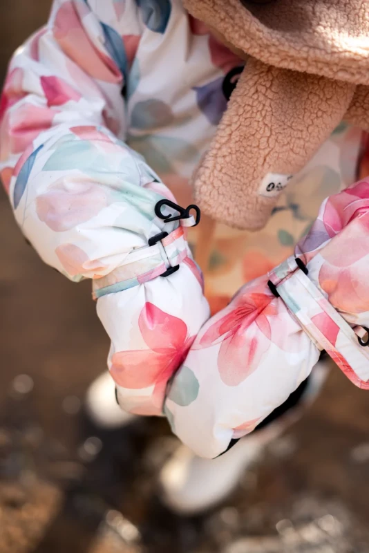 DD_AW25_Toddler Snowsuit_Bliss_Lifestyle (6).webp