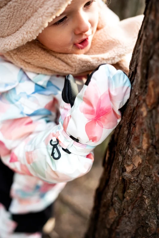 DD_AW25_Toddler Snowsuit_Bliss_Lifestyle (13).webp