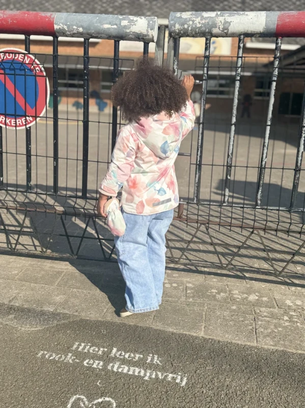 DD_AW25_Babyjacket_Bliss_Lifestyle (30).webp