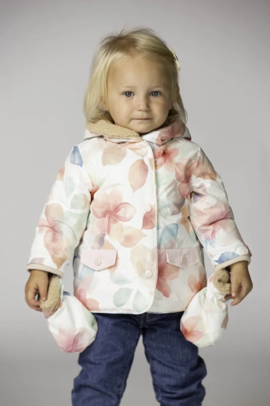 DD_AW25_Babyjacket_Bliss_Studio (1).webp