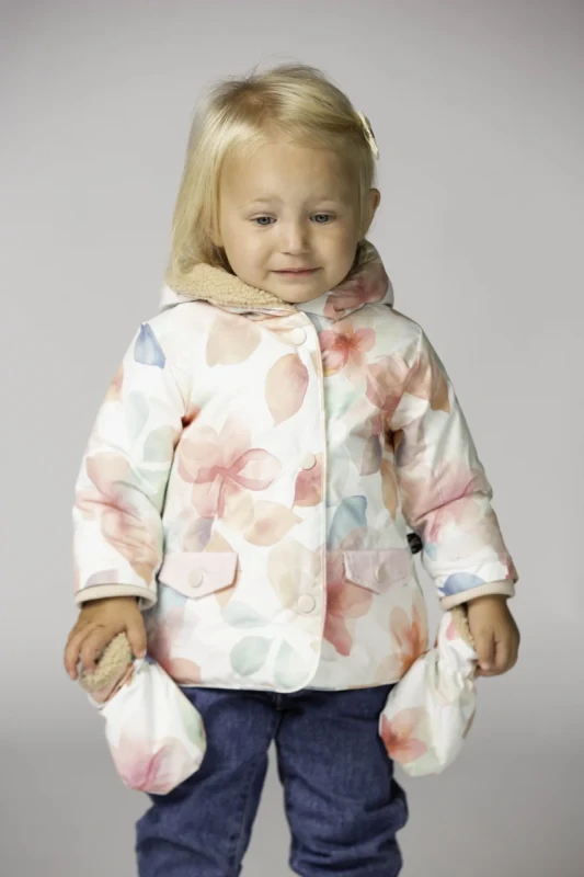DD_AW25_Babyjacket_Bliss_Studio (3).webp
