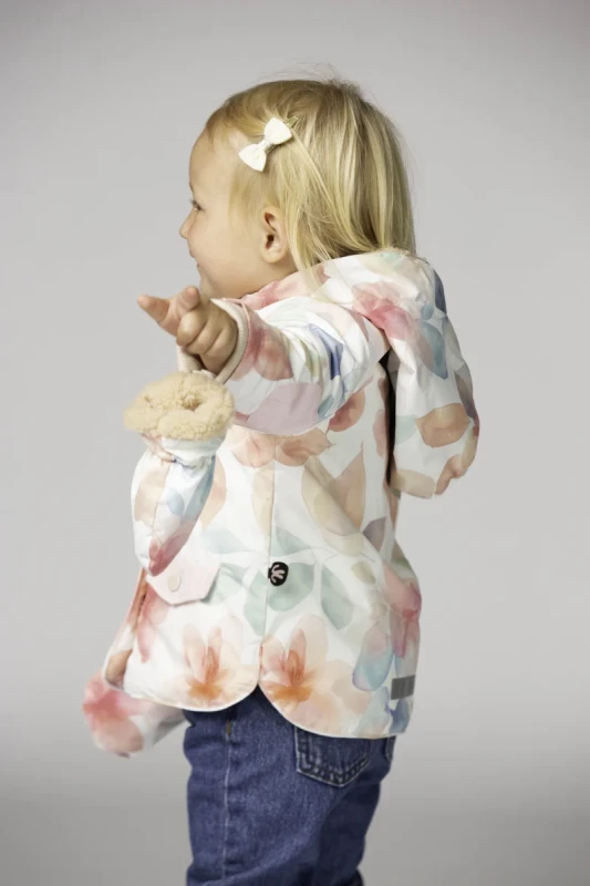 DD_AW25_Babyjacket_Bliss_Studio (4).webp
