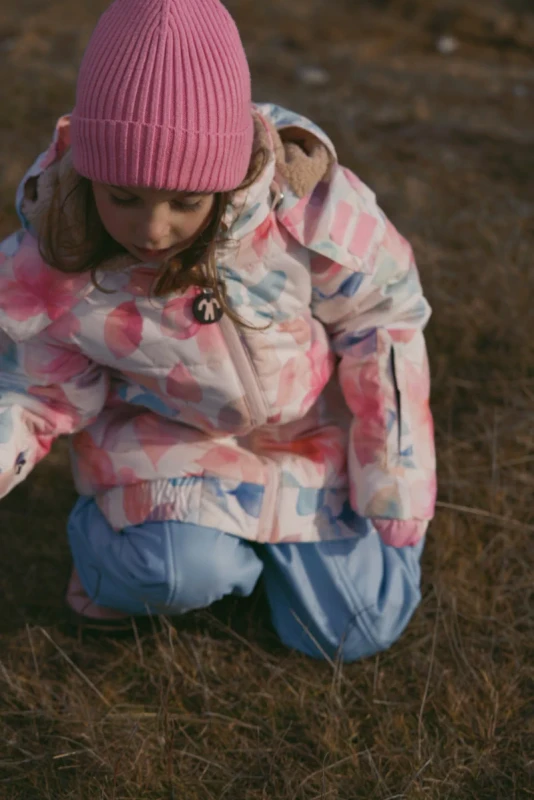 DD_AW25_Winterjacket_Bliss_Lifestyle (24).webp
