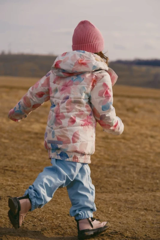 DD_AW25_Winterjacket_Bliss_Lifestyle (30).webp