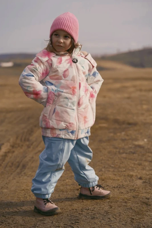 DD_AW25_Winterjacket_Bliss_Lifestyle (36).webp