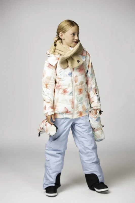 DD_AW25_Winterjacket_Bliss_Studio (7).webp