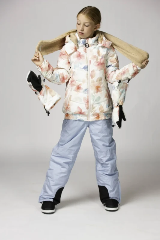 DD_AW25_Winterjacket_Bliss_Studio (9).webp
