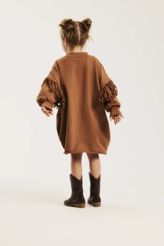 Sukienka dziecięca z bawełny Minikid – BROWN FRINGE DRESS, karmelowy brąz