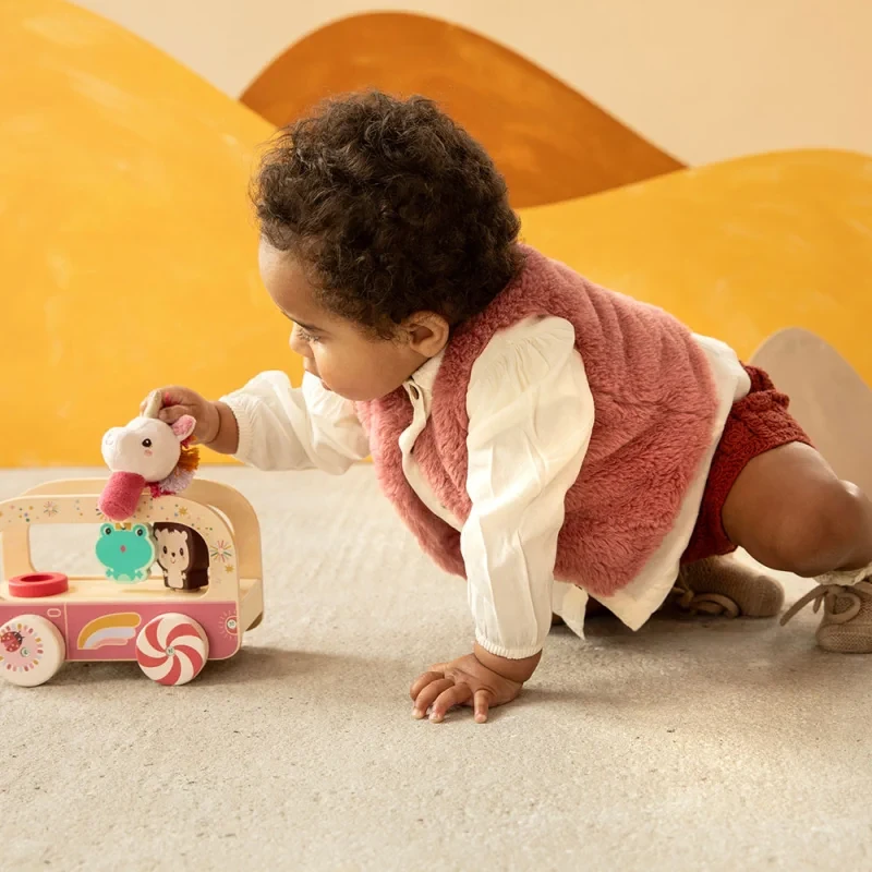 83891-5414834838916-Lilliputiens-Drewniany-wózek-z-sorterem-do-ciągnięcia-Jednorożec-Lena-12-m-plus- (16).webp