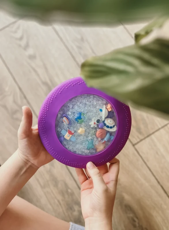 Dysk sensoryczny Jellystone z figurkami kosmosu dla maluchów