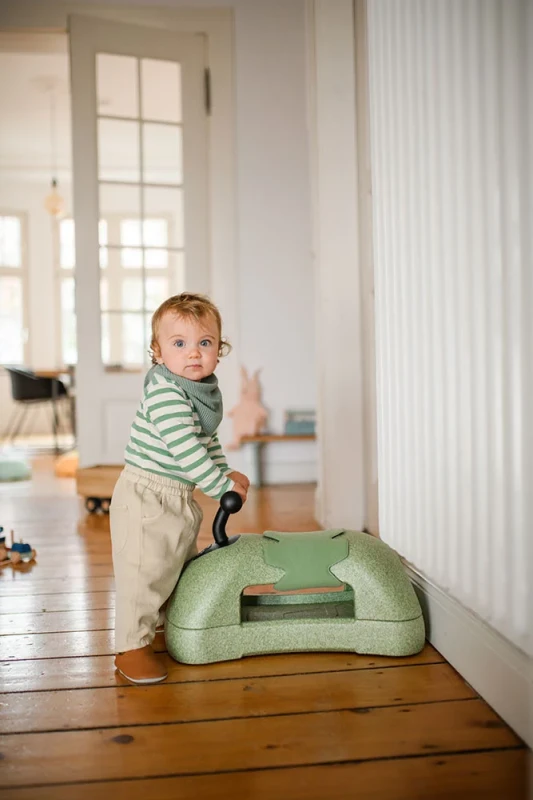 SCOOTANDRIDE-My-First-Ewolucyjny-jezdzik-pchacz-3w1-6-m-Olive-polkabubu-19.webp