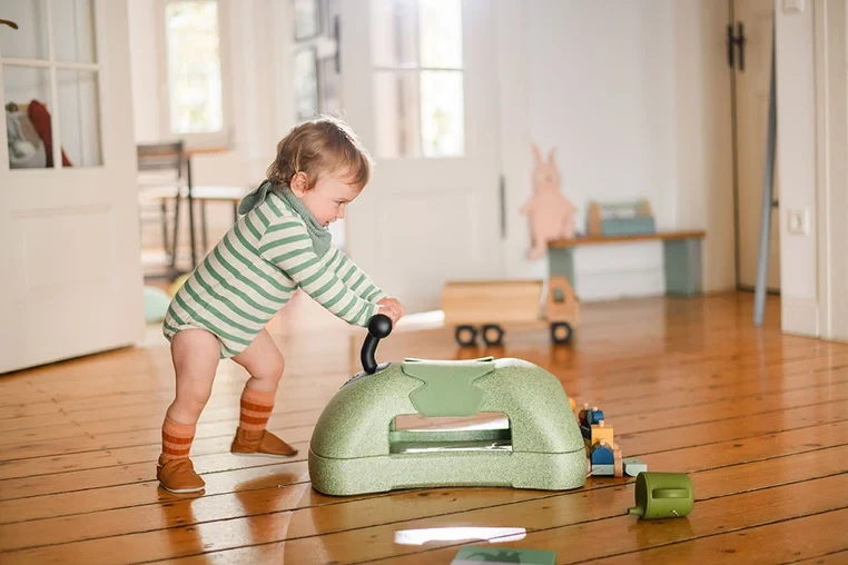 SCOOTANDRIDE-My-First-Ewolucyjny-jezdzik-pchacz-3w1-6-m-Olive-polkabubu-20.webp