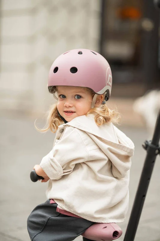 Bezpieczny kask ochronny dla dzieci Scoot and Ride Wildberry