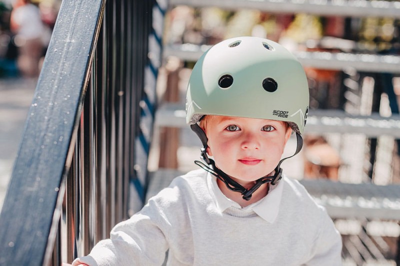 96562-SCOOTANDRIDE-Kask-XXS-S-dla-dzieci-1-5-lat-Green-Lines- (2).jpg