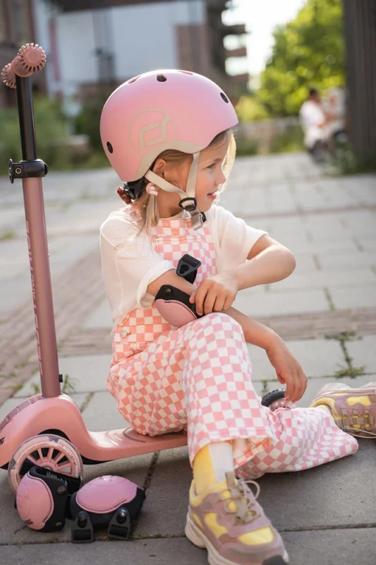 S00935-9120133009358-SCOOTANDRIDE-Highwaykick-3S-Hulajnoga-z-systemem-sterowania-2w1-i-kolkami-LED-skladana-3-Rose- (31).webp