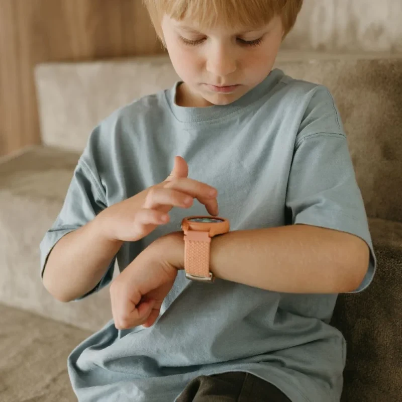 kidywolf-smartwatch-koralowy-polkabubu-13.webp