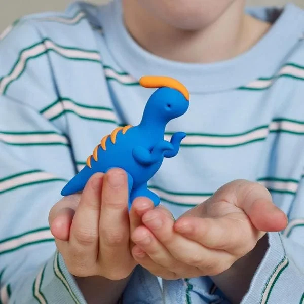 Kreatywna zabawa z zestawem Plastyczna Przygoda Dinozaury