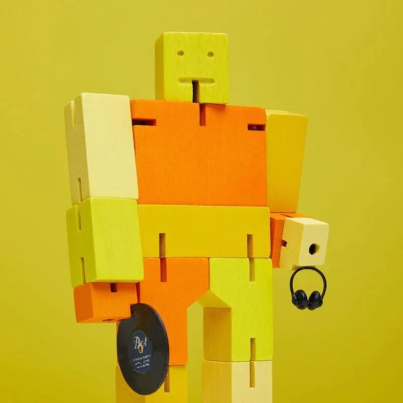 Elastyczny drewniany robot Cubebot do zabawy i układania