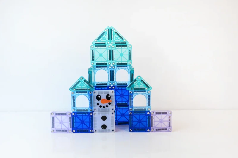 Edukacyjne klocki magnetyczne MAGNA-TILES – rozwijają wyobraźnię i motorykę