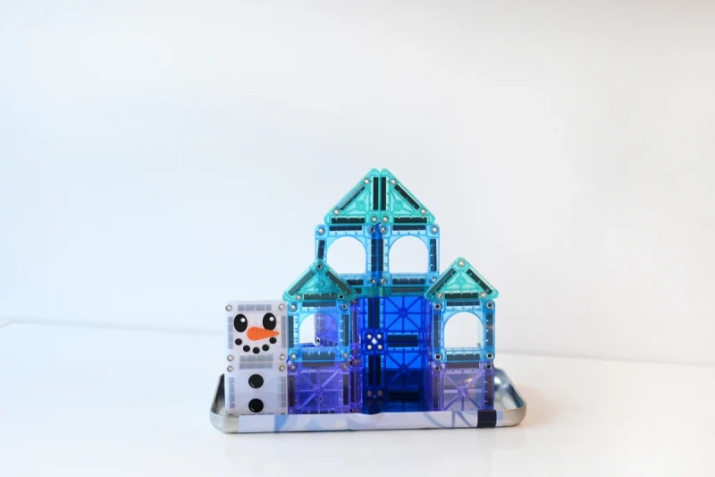 MAGNA-TILES-R-Klocki-Magnetyczne-Travel-Winter-Wonder-26-el-polkabubu-11.webp
