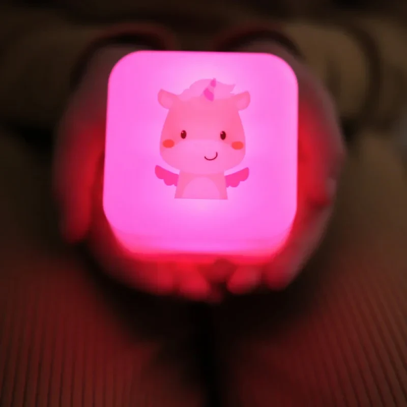 Przenośna lampka nocna LED dla niemowląt Cube B Jednorożec Lily Cloud b