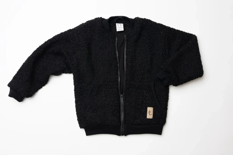 Bluza dziecięca TUSS BOUCKLE black – puszysta bluza wyglądająca jak baranek