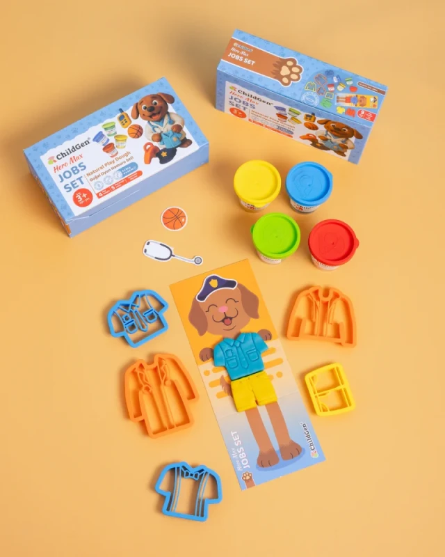 Zestaw Paw Pals – 4 kolory ciastoliny, foremki i mata tematyczna „Zawody”