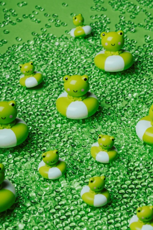 Petit Boum Happy Bubbles Żaba – kula sensoryczna dla dzieci 12 m+