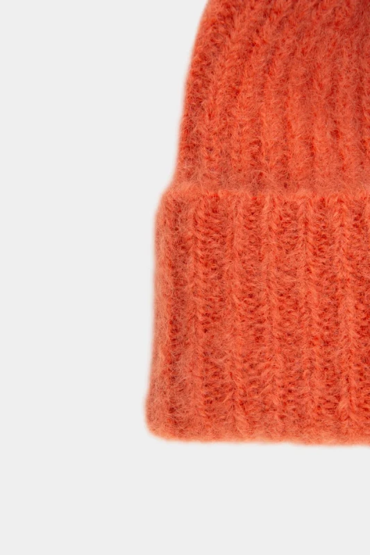 Czapka FLUFF BEANIE terra moher – BOOSO | Ciepła czapka z moheru w kolorze ceglastym