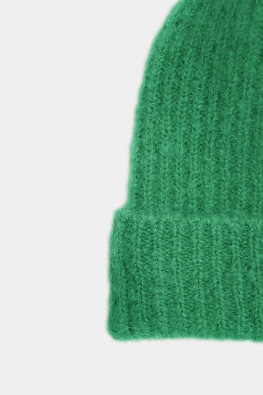 Czapka FLUFF BEANIE green moher – BOOSO | Zielona czapka z moheru unisex