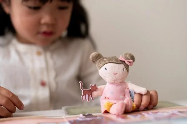 Little-Dutch-Naklejki-wielokrotnego-uzytku-Rosa-Friends-polkabubu-19.webp