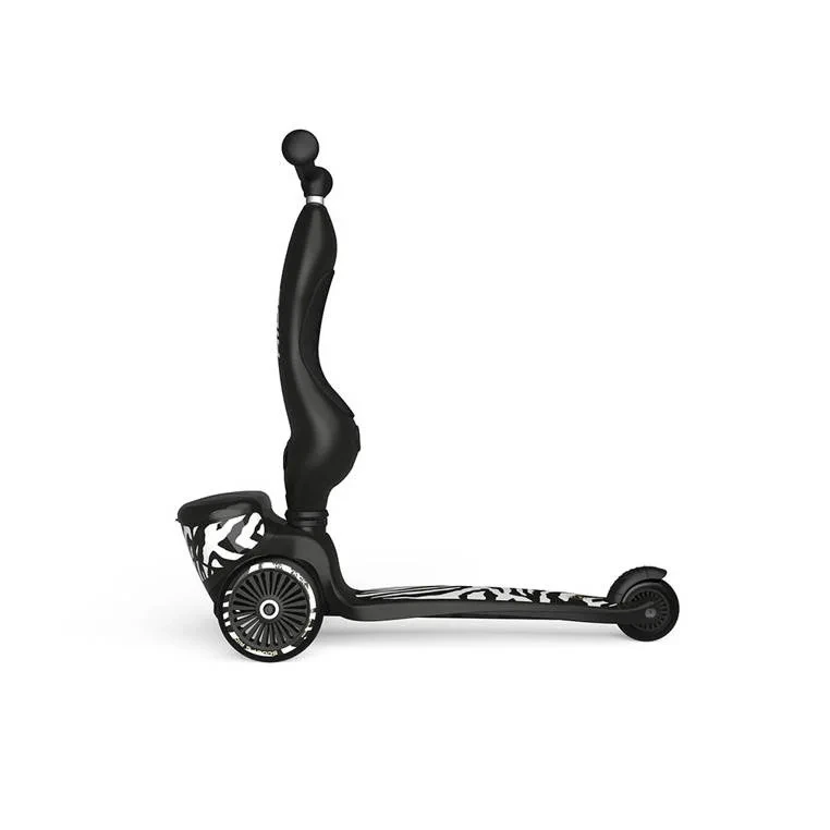 SCOOTANDRIDE-Highwaykick-1-Lifestyle-2w1-Jezdzik-i-hulajnoga-z-zamykanym-schowkiem-1-5-lat-Zebra-polkabubu-34.webp