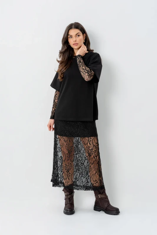 Koronkowy czarny longsleeve BOPOCO komfortowy i lekki