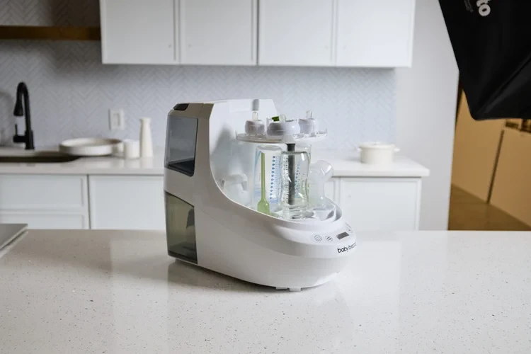 Baby-Brezza-Bottle-Washer-Pro-All-White-polkabubu-7.webp