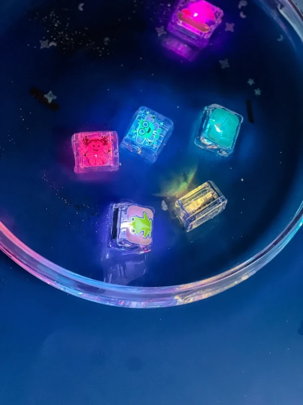 Świecące kostki Glo Pals – zabawka edukacyjna i sensoryczna