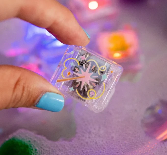 Zestaw 6 kostek Glo Pals dla dzieci 3+, zabawa sensoryczna w kąpieli
