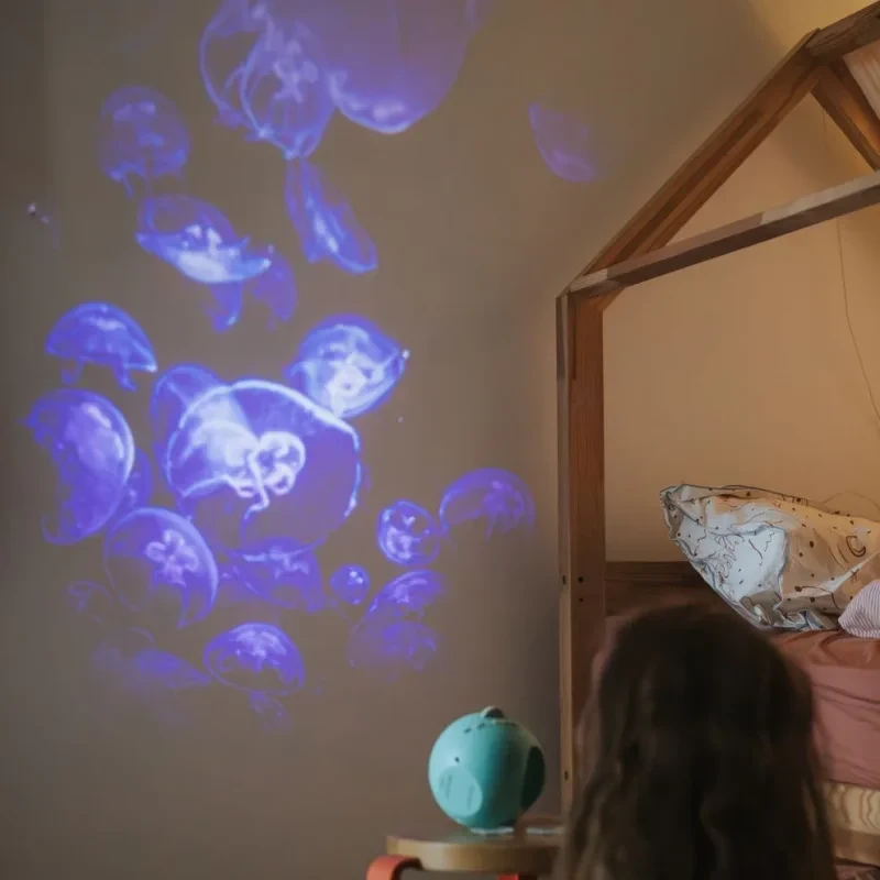 Magia mórz i oceanów w pokoju dziecka dzięki projektorowi KIDYSTAR