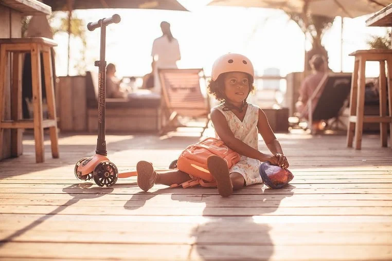 SCOOTANDRIDE-Kask-S-M-dla-dzieci-3-Rose-polkabubu-16.webp