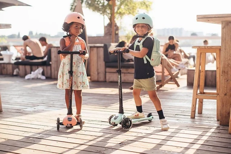 SCOOTANDRIDE-Kask-S-M-dla-dzieci-3-Rose-polkabubu-23.webp
