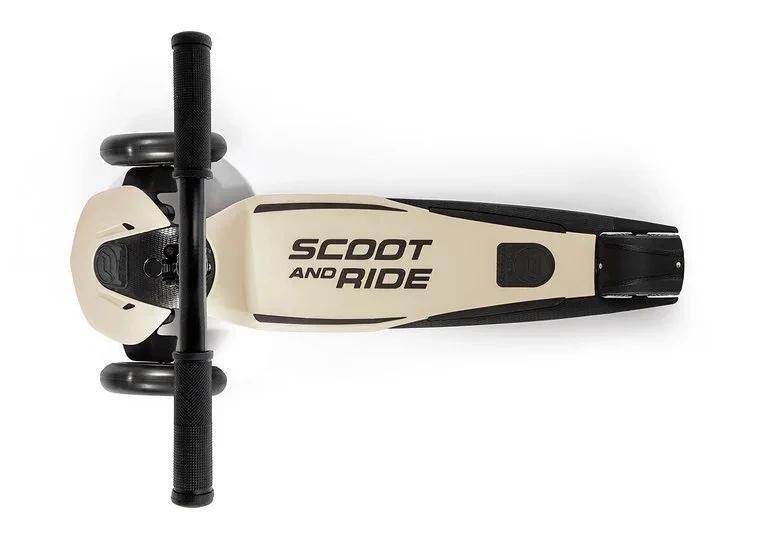 SCOOTANDRIDE-Highwaykick-5-LED-Hulajnoga-trojkolowa-balansowa-ze-swiecacymi-kolkami-5-Ash-polkabubu-6.webp